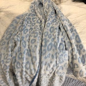 Nordstrom Leopard-spring Blue Plush Robe